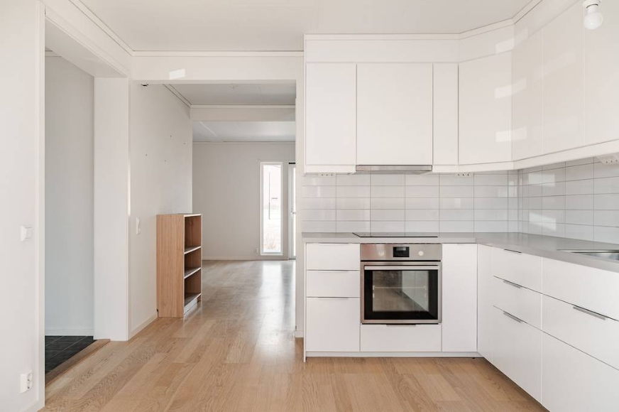 Köket mot vardagsrummet.