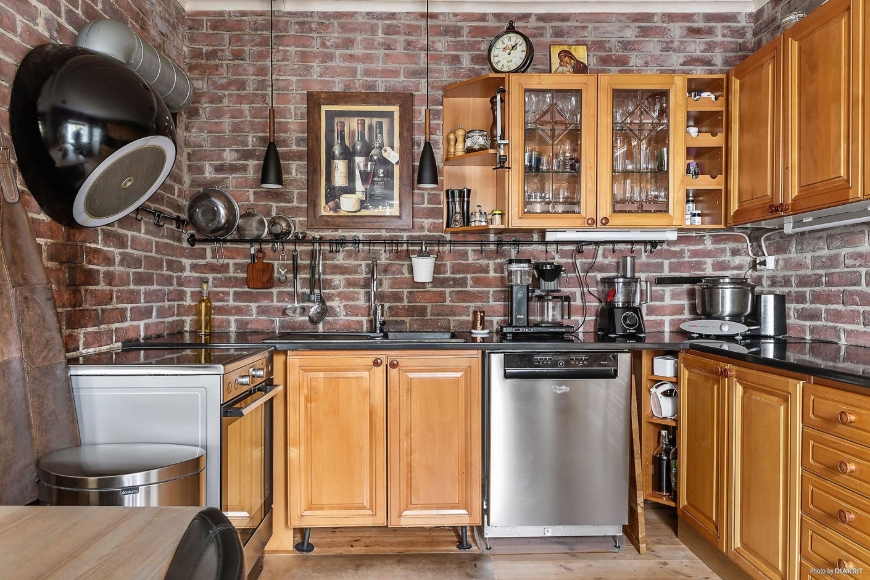 Rymligt kök med lantlig stil