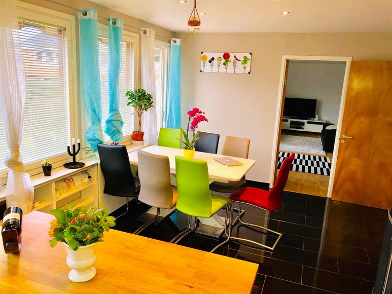 Large Kitchen with Fully equipped and with Kitchen island