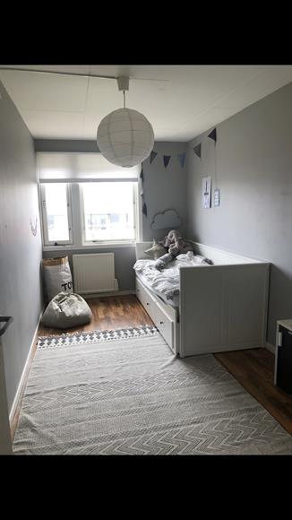 Sovrum 2 med utdragbar säng