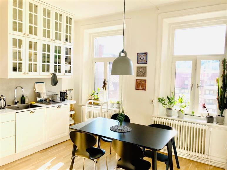 Kitchen with lots of sunshine