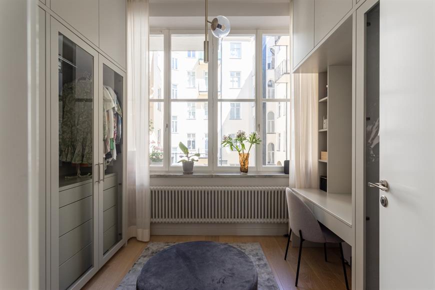 Walk - in closet