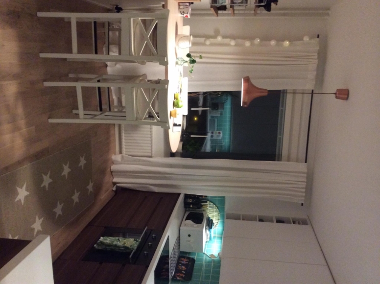 Kök Utrustat med kyl/frys Micro, diskmaskin, spis och ugn. Finns dessutom porslin mm.