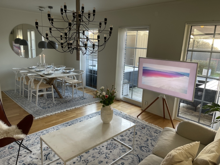 Vardagsrum med matplats