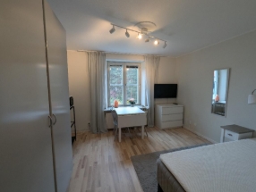 1 rum Bromma, 9 775 kr/mån | Bostadsögat