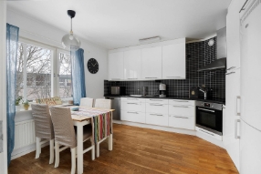 3 rum Upplands Väsby — 19 550 kr/mån | Bostadsögat