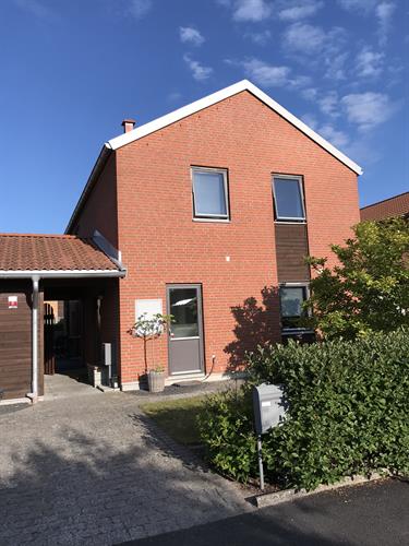 Samla dina ln och f mer ver av lnen. I Vallkra snker Sambla rntan p privatln med genomsnitt 2% fr sina kunder. Gr som 300 000 svenskar och Astrid Bengtsson Gjetmundsen, Hyllestigen 15C, Vallkra - Hitta